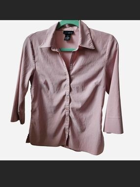 Y2k/ Vintage H&M HENNES Light Pink Button-Down Shirt with Three-Quarter Sleeves